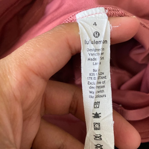 Lululemon - Picture 2 of 4